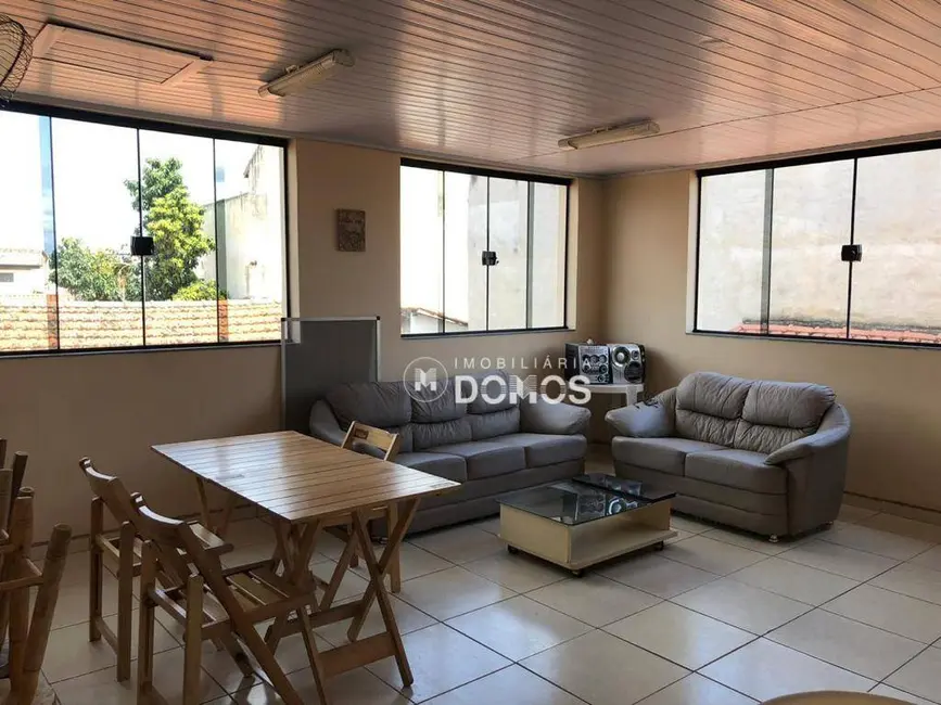 Foto 1 de Casa com 3 quartos à venda, 250m2 em Parque das Árvores, Guaratingueta - SP