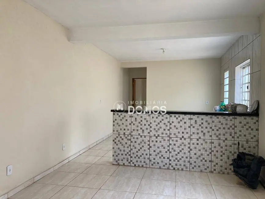 Casa com 1 quarto à venda, 140m2 em Jardim Modelo, Guaratingueta - SP - imagem 4 Foto 4 de Casa com 1 quarto à venda, 140m2 em Jardim Modelo, Guaratingueta - SP