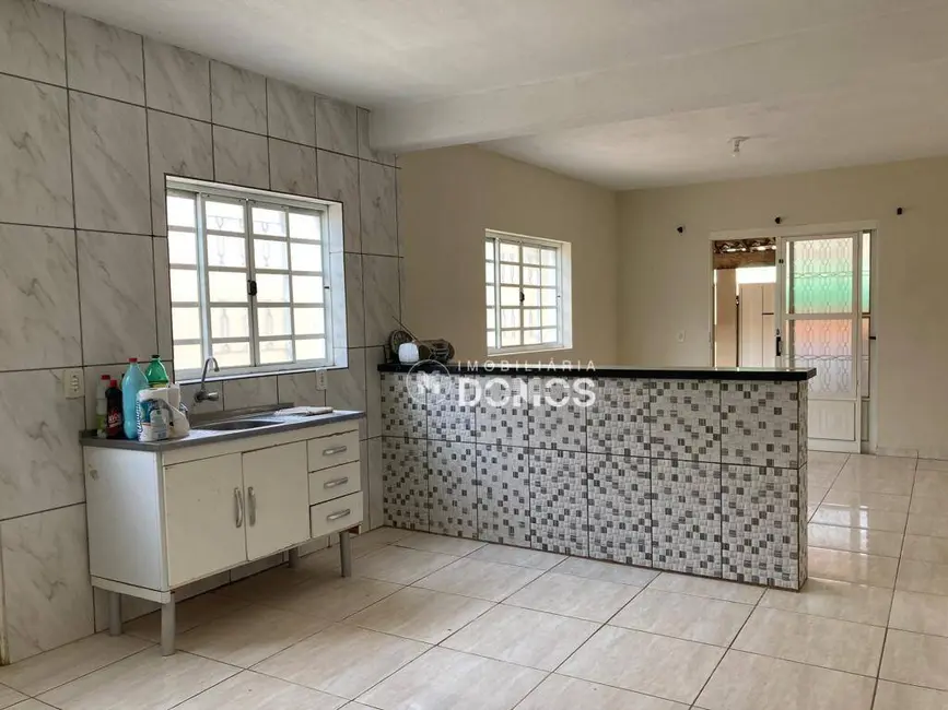 Casa com 1 quarto à venda, 140m2 em Jardim Modelo, Guaratingueta - SP - imagem 6 Foto 6 de Casa com 1 quarto à venda, 140m2 em Jardim Modelo, Guaratingueta - SP