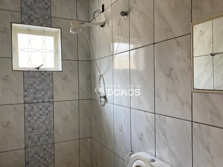 Casa com 1 quarto à venda, 140m2 em Jardim Modelo, Guaratingueta - SP - imagem 7 Foto 7 de Casa com 1 quarto à venda, 140m2 em Jardim Modelo, Guaratingueta - SP