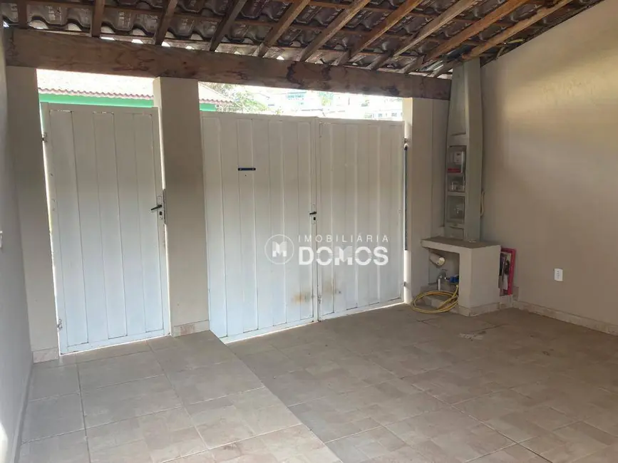 Casa com 1 quarto à venda, 140m2 em Jardim Modelo, Guaratingueta - SP - imagem 3 Foto 3 de Casa com 1 quarto à venda, 140m2 em Jardim Modelo, Guaratingueta - SP