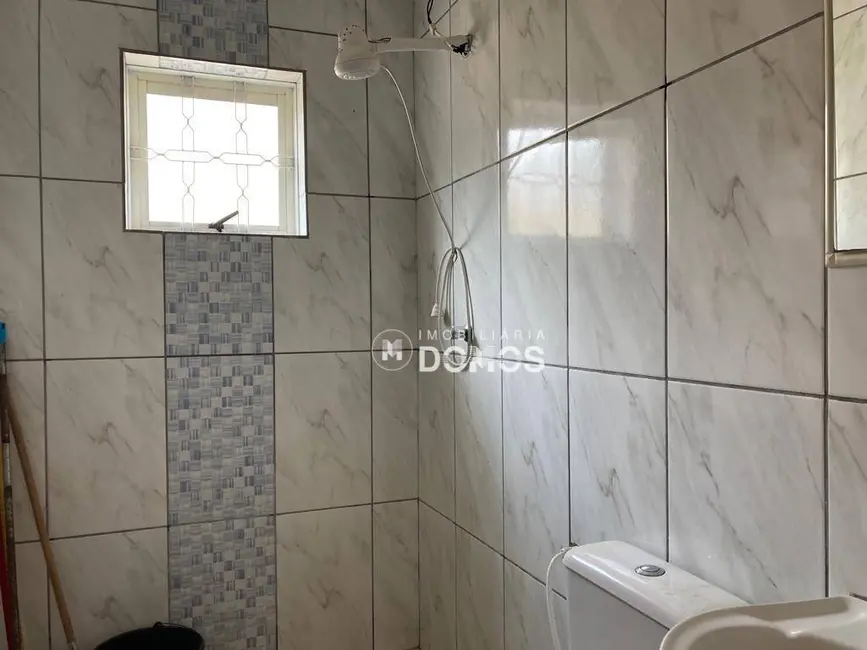 Casa com 1 quarto à venda, 140m2 em Jardim Modelo, Guaratingueta - SP - imagem 8 Foto 8 de Casa com 1 quarto à venda, 140m2 em Jardim Modelo, Guaratingueta - SP