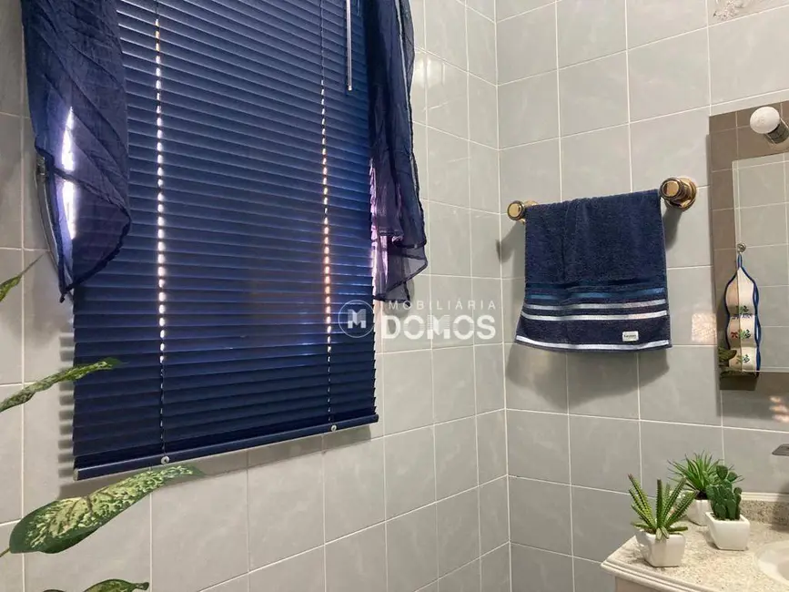 Foto 4 de Casa com 4 quartos à venda, 137m2 em Pedreira, Guaratingueta - SP