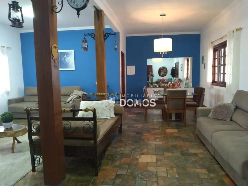 Foto 2 de Casa com 4 quartos à venda, 1400m2 em Residencial COOPEMI I, Guaratingueta - SP
