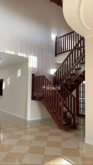 Foto 2 de Casa com 4 quartos à venda e para alugar, 585m2 em Parque Residencial Mirante do Vale, Guaratingueta - SP