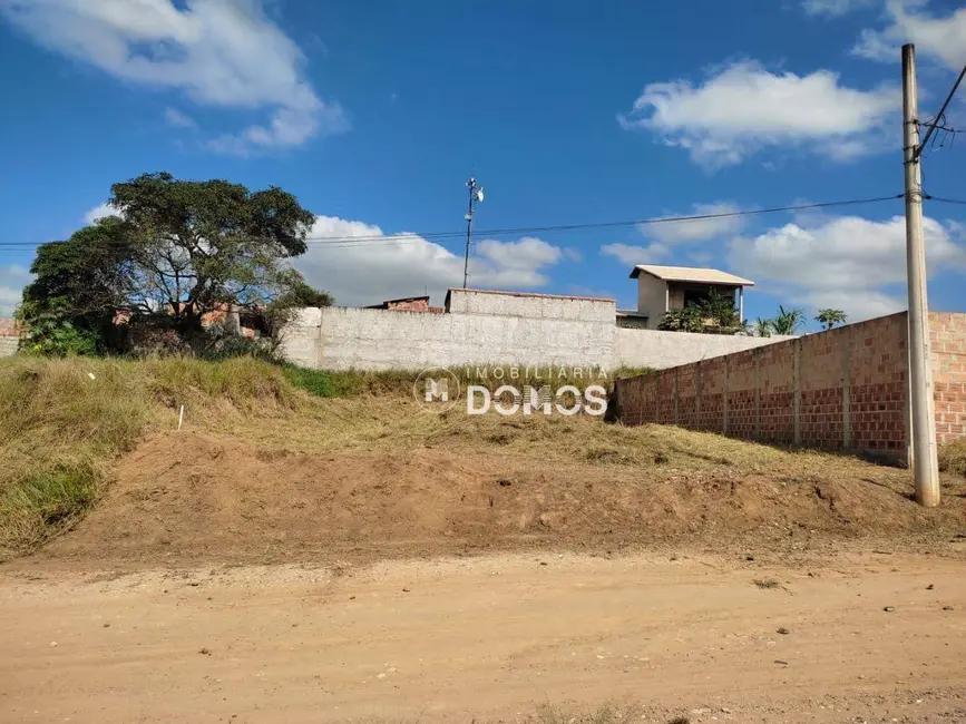 Foto 3 de Terreno / Lote à venda, 360m2 em Guaratingueta - SP