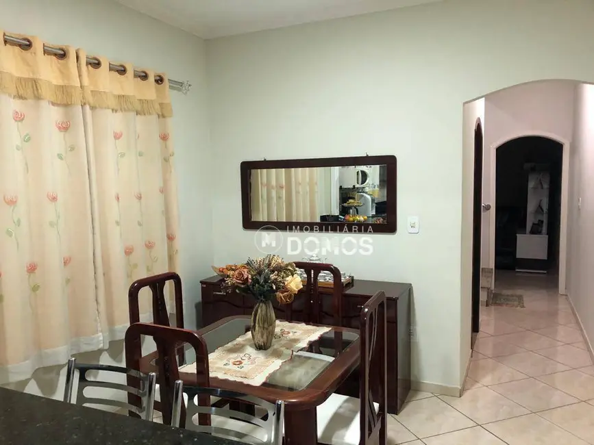 Casa com 3 quartos à venda, 125m2 em Aparecida - SP - imagem 9 Foto 9 de Casa com 3 quartos à venda, 125m2 em Aparecida - SP