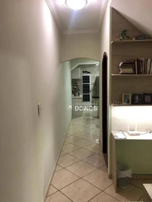 Foto 2 de Casa com 3 quartos à venda, 125m2 em Aparecida - SP