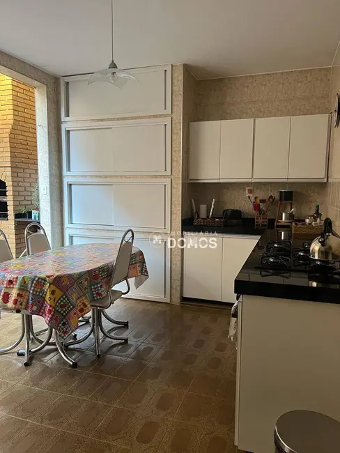 Foto 8 de Casa com 4 quartos à venda, 125m2 em Santa Rita, Guaratingueta - SP