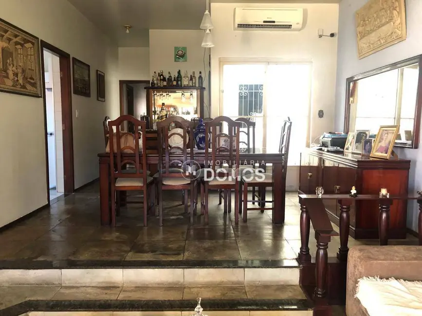 Foto 2 de Casa com 5 quartos à venda, 700m2 em Portal das Colinas, Guaratingueta - SP