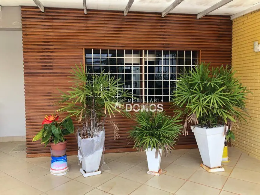 Foto 1 de Casa com 5 quartos à venda, 700m2 em Portal das Colinas, Guaratingueta - SP