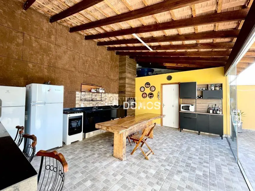 Foto 8 de Casa com 3 quartos à venda, 170m2 em Jardim França I, Guaratingueta - SP