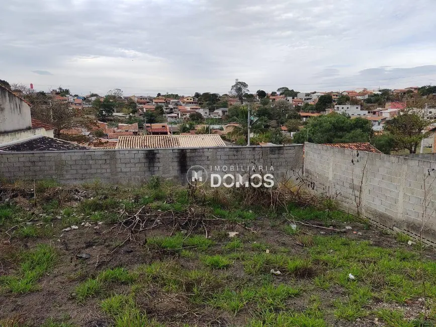 Foto 1 de Terreno / Lote à venda, 390m2 em Guaratingueta - SP