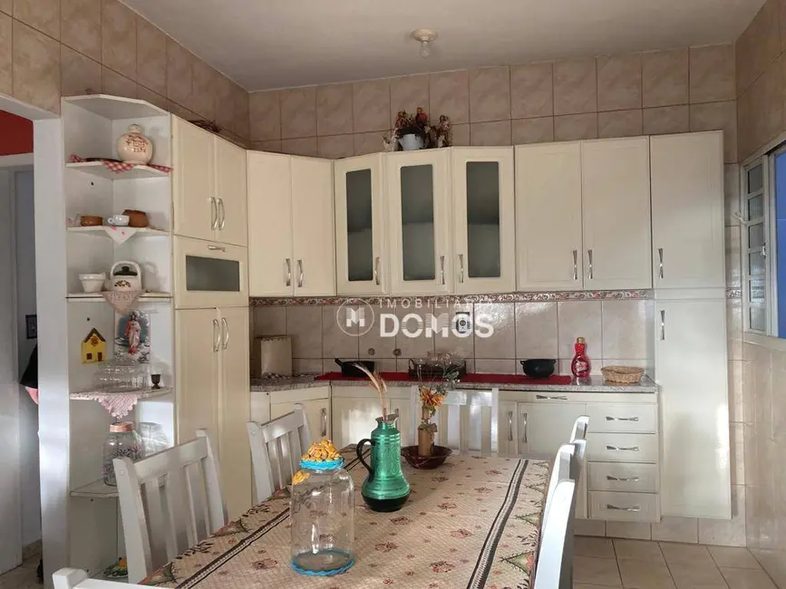 Foto 5 de Casa com 3 quartos à venda, 298m2 em Parque Residencial Beira Rio, Guaratingueta - SP