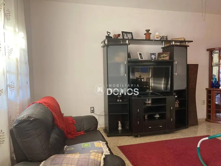 Foto 4 de Casa com 3 quartos à venda, 298m2 em Parque Residencial Beira Rio, Guaratingueta - SP