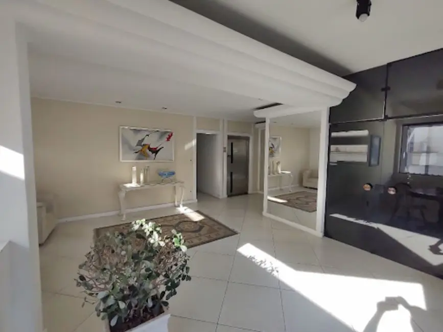 Foto 8 de Apartamento com 4 quartos à venda, 343m2 em Centro, Guaratingueta - SP