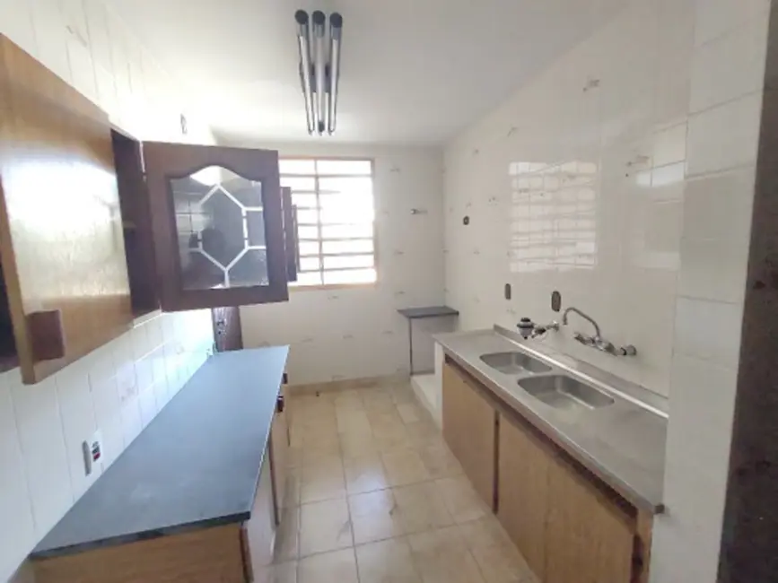 Foto 3 de Casa com 4 quartos à venda, 600m2 em Residencial Alberto Byington, Guaratingueta - SP