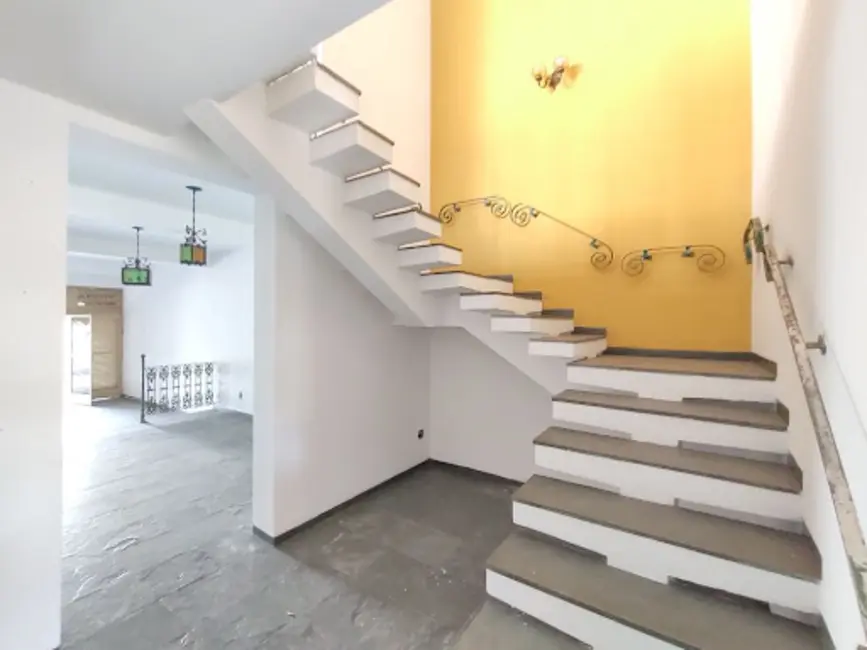 Foto 1 de Casa com 4 quartos à venda, 600m2 em Residencial Alberto Byington, Guaratingueta - SP