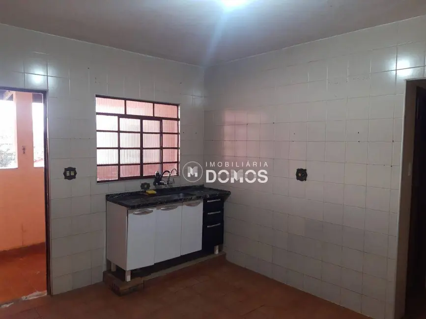 Foto 5 de Casa com 2 quartos à venda, 350m2 em Guaratingueta - SP