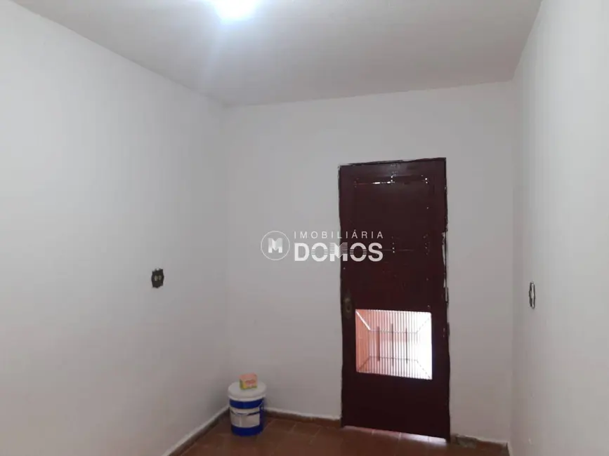 Foto 2 de Casa com 2 quartos à venda, 350m2 em Guaratingueta - SP