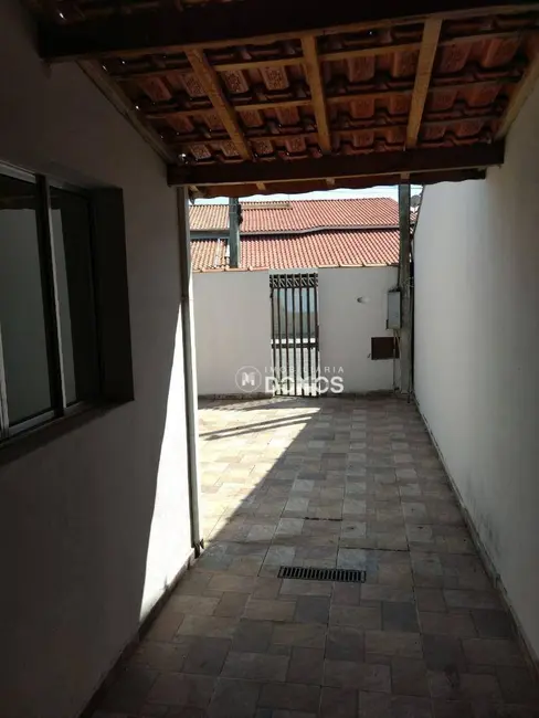 Foto 4 de Casa com 2 quartos à venda, 137m2 em Roseira - SP