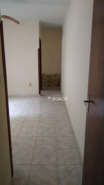 Foto 2 de Sobrado com 4 quartos à venda, 150m2 em Ubatuba - SP
