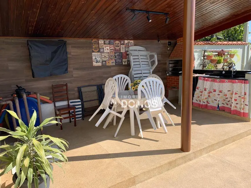 Casa com 3 quartos à venda em Guaratingueta - SP - imagem 3 Foto 3 de Casa com 3 quartos à venda em Guaratingueta - SP