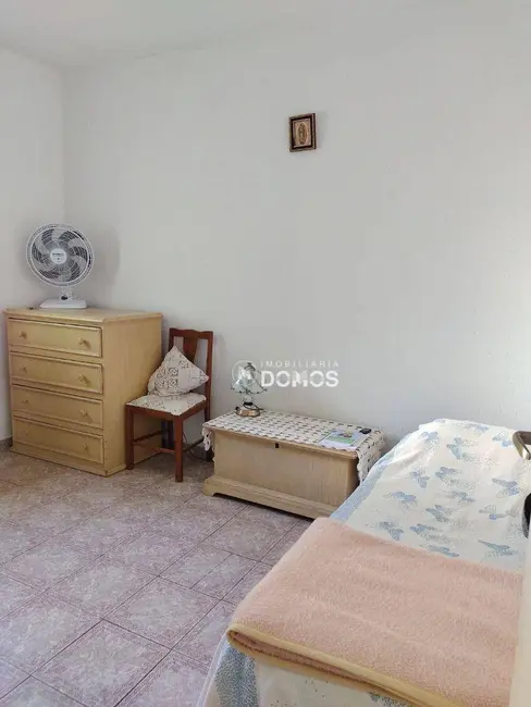 Casa com 3 quartos à venda, 375m2 em Jardim Indepedência, Guaratingueta - SP - imagem 6 Foto 6 de Casa com 3 quartos à venda, 375m2 em Jardim Indepedência, Guaratingueta - SP
