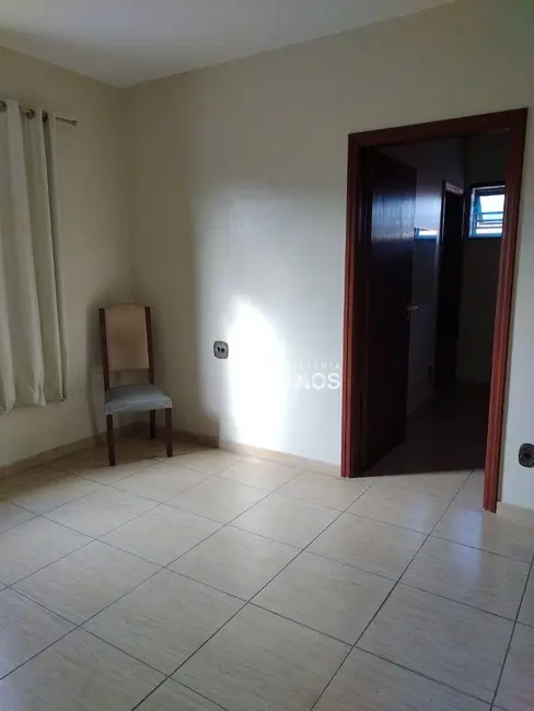 Foto 6 de Casa com 4 quartos à venda, 300m2 em Nova Guará, Guaratingueta - SP