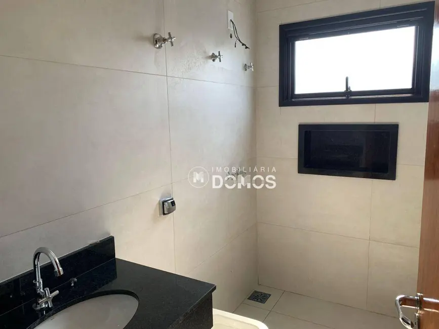 Foto 2 de Casa de Condomínio com 3 quartos à venda, 300m2 em Potim - SP