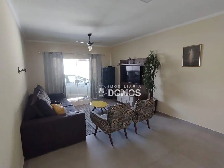 Foto 3 de Casa com 2 quartos à venda, 286m2 em Residencial COOPEMI I, Guaratingueta - SP