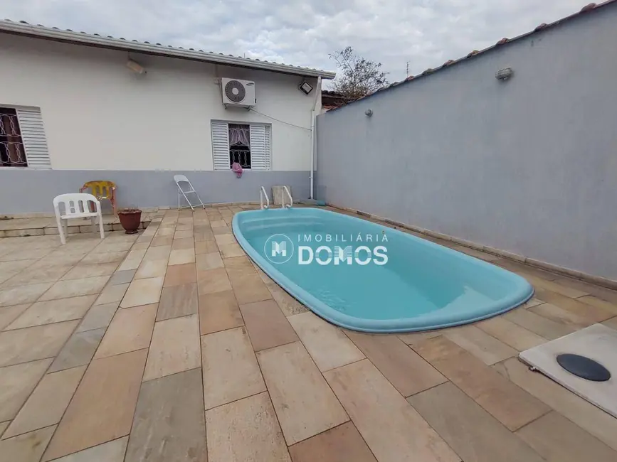 Foto 1 de Casa com 3 quartos à venda, 250m2 em Parque Residencial Beira Rio, Guaratingueta - SP