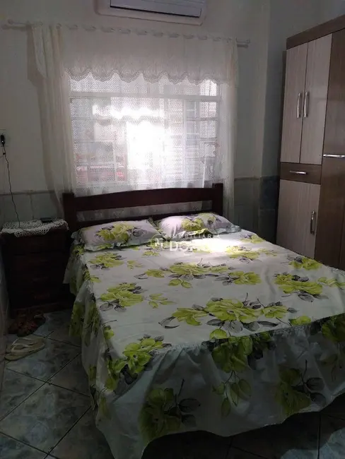 Casa com 6 quartos à venda, 133m2 em Aparecida - SP - imagem 4 Foto 4 de Casa com 6 quartos à venda, 133m2 em Aparecida - SP