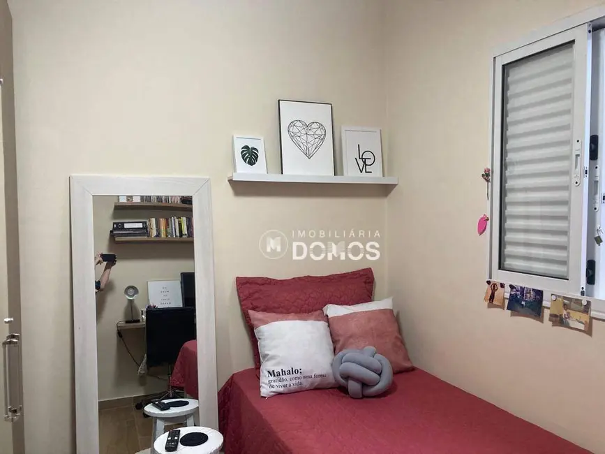 Casa com 3 quartos à venda, 250m2 em Residencial Village Santana, Guaratingueta - SP - imagem 9 Foto 9 de Casa com 3 quartos à venda, 250m2 em Residencial Village Santana, Guaratingueta - SP