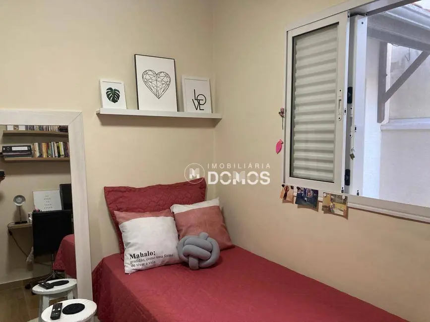 Casa com 3 quartos à venda, 250m2 em Residencial Village Santana, Guaratingueta - SP - imagem 8 Foto 8 de Casa com 3 quartos à venda, 250m2 em Residencial Village Santana, Guaratingueta - SP