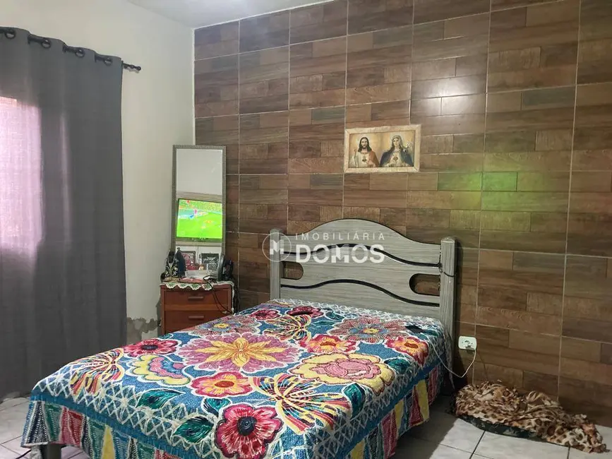 Foto 9 de Casa com 3 quartos à venda, 250m2 em Parque São Francisco, Guaratingueta - SP
