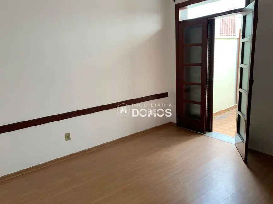 Casa com 3 quartos à venda em Pedregulho, Guaratingueta - SP - imagem 9 Foto 9 de Casa com 3 quartos à venda em Pedregulho, Guaratingueta - SP