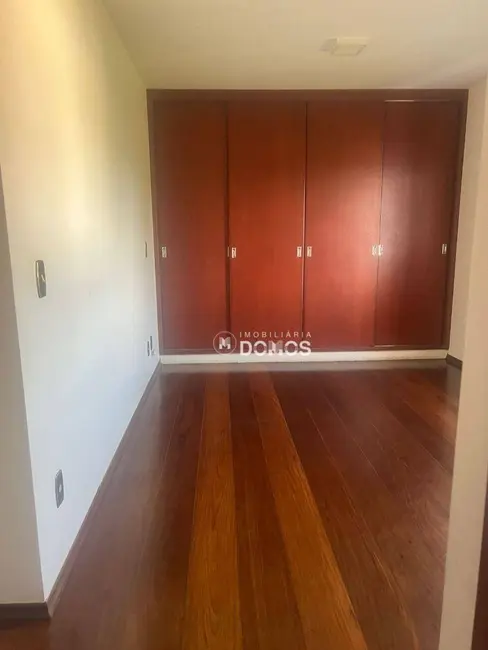 Foto 4 de Apartamento com 3 quartos à venda, 170m2 em Jardim Coelho Neto, Guaratingueta - SP