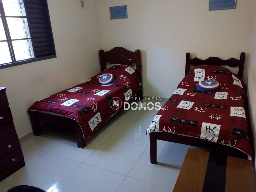 Foto 4 de Casa com 2 quartos à venda, 130m2 em Vila Rica, Pindamonhangaba - SP