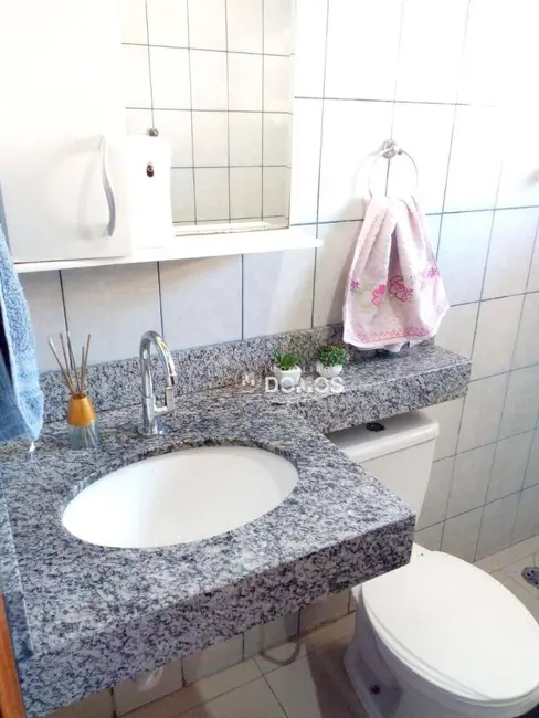 Foto 8 de Casa com 2 quartos à venda, 130m2 em Vila Rica, Pindamonhangaba - SP