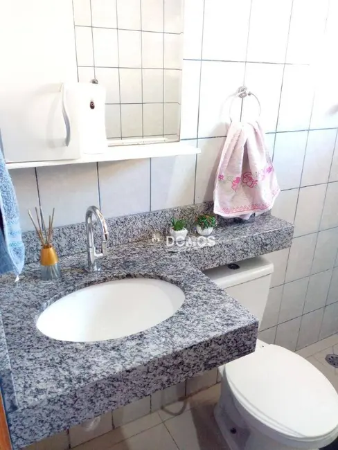 Foto 5 de Casa com 2 quartos à venda, 130m2 em Vila Rica, Pindamonhangaba - SP