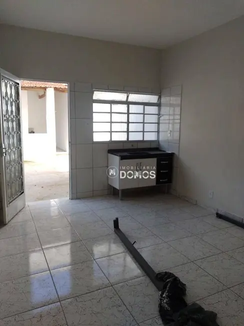 Foto 4 de Casa com 3 quartos à venda, 140m2 em Jardim do Vale, Guaratingueta - SP