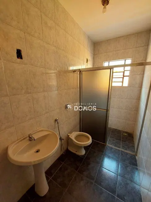Foto 3 de Casa com 4 quartos à venda, 280m2 em Parque Residencial Beira Rio, Guaratingueta - SP