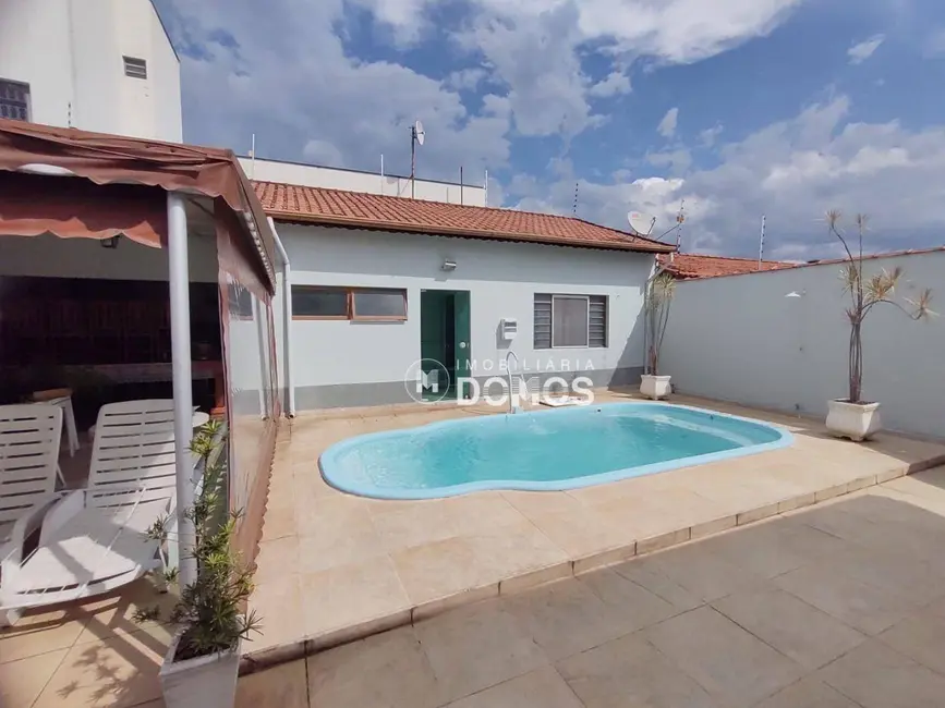 Foto 3 de Casa com 2 quartos à venda, 300m2 em Jardim Bela Vista II, Guaratingueta - SP