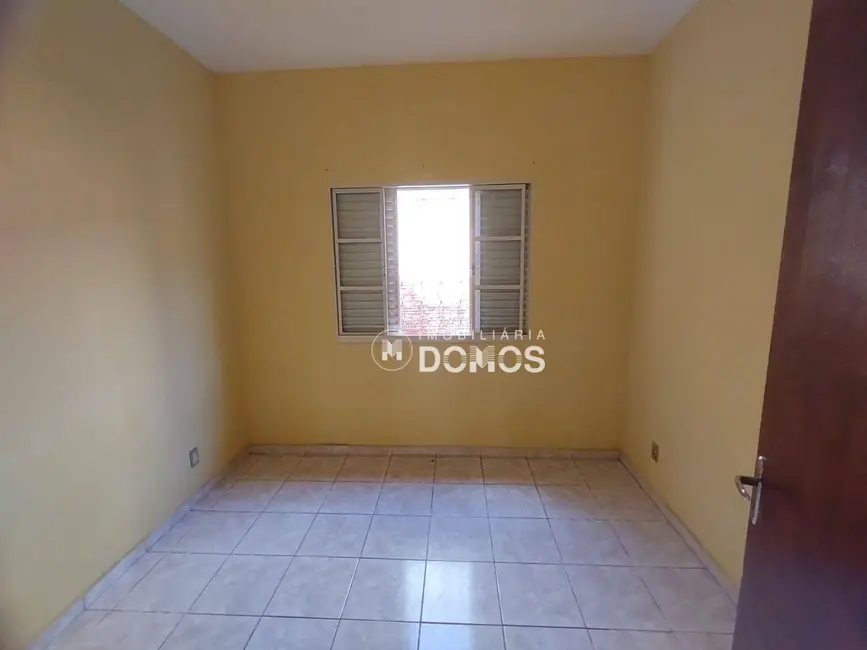 Foto 4 de Casa com 2 quartos à venda, 250m2 em Jardim Coelho Neto, Guaratingueta - SP