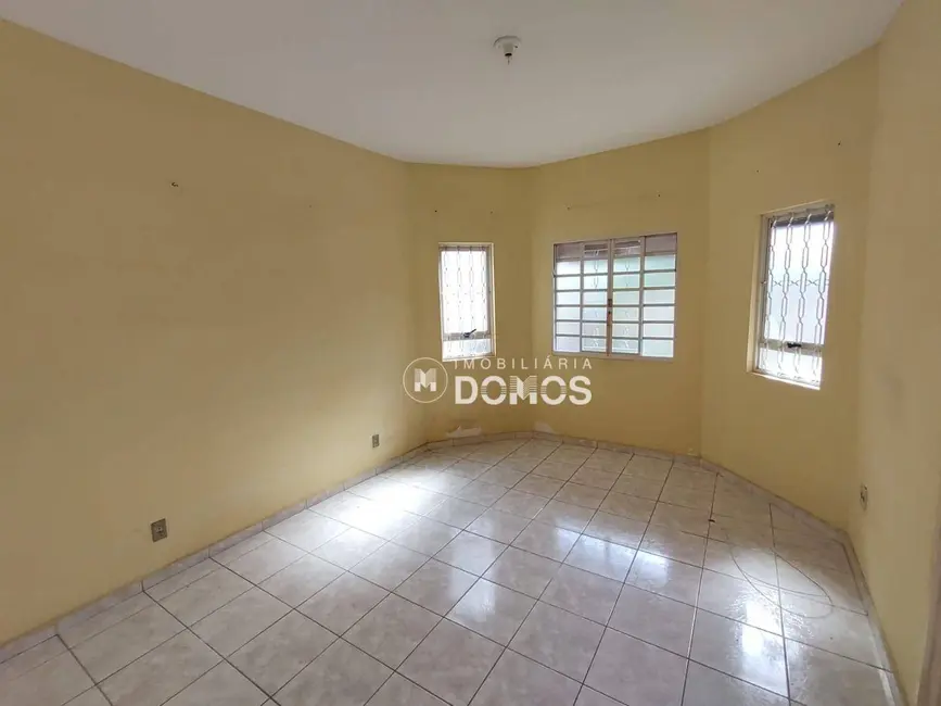 Foto 7 de Casa com 2 quartos à venda, 250m2 em Jardim Coelho Neto, Guaratingueta - SP