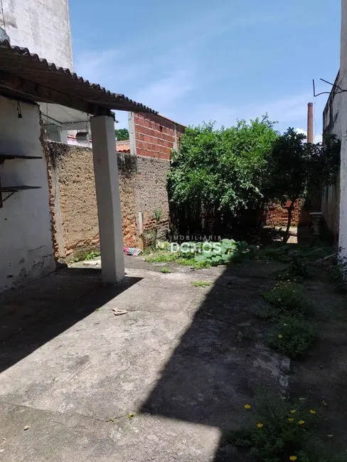 Sobrado com 2 quartos à venda, 160m2 em Aparecida - SP - imagem 4 Foto 4 de Sobrado com 2 quartos à venda, 160m2 em Aparecida - SP
