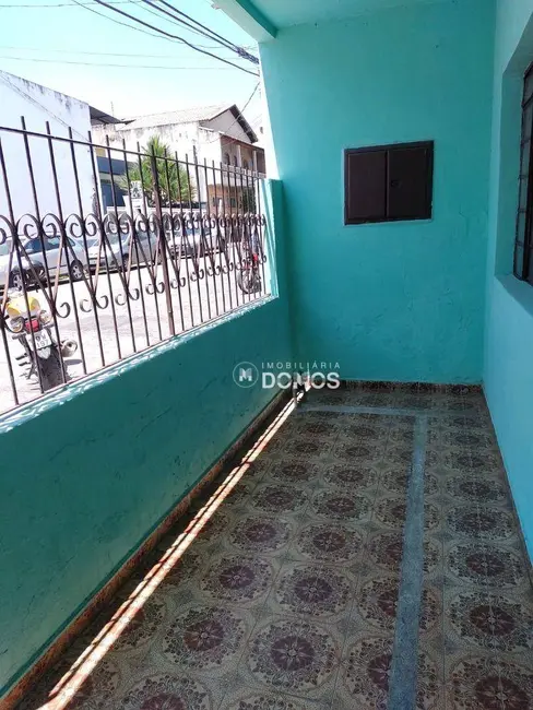 Sobrado com 2 quartos à venda, 160m2 em Aparecida - SP - imagem 3 Foto 3 de Sobrado com 2 quartos à venda, 160m2 em Aparecida - SP