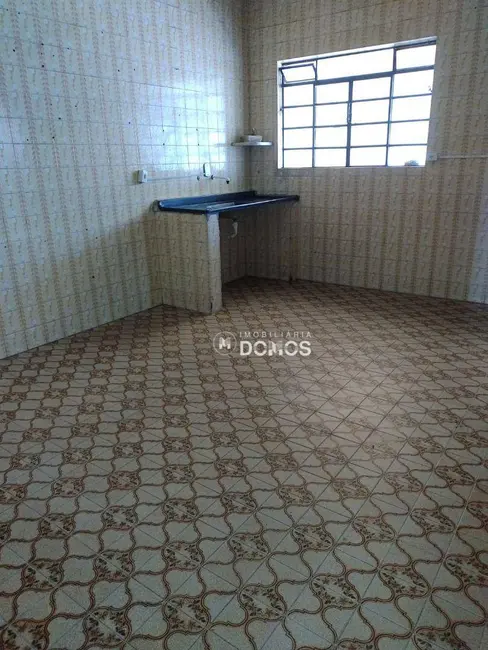 Sobrado com 2 quartos à venda, 160m2 em Aparecida - SP - imagem 8 Foto 8 de Sobrado com 2 quartos à venda, 160m2 em Aparecida - SP