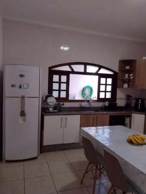 Foto 5 de Casa com 4 quartos à venda, 300m2 em Portal das Colinas, Guaratingueta - SP